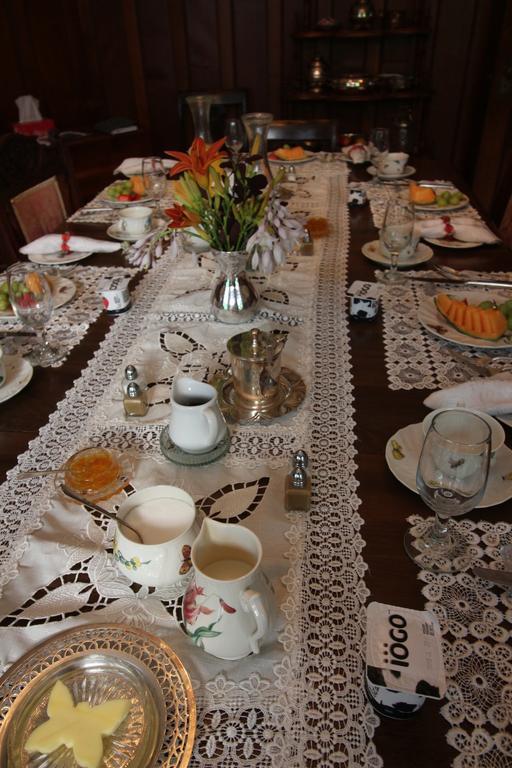 Sleepy Hollow B&B Gananoque Buitenkant foto