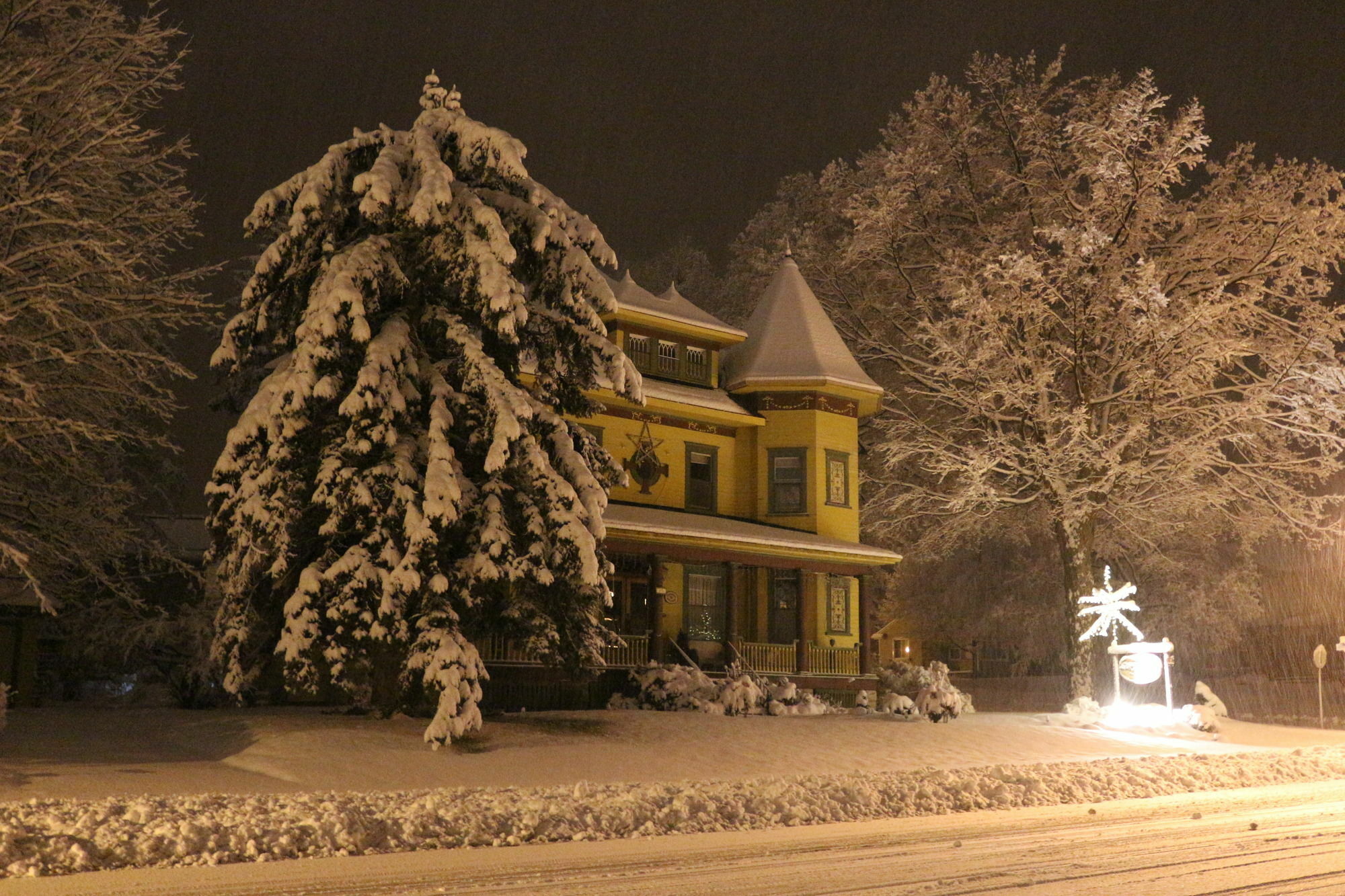 Sleepy Hollow B&B Gananoque Buitenkant foto