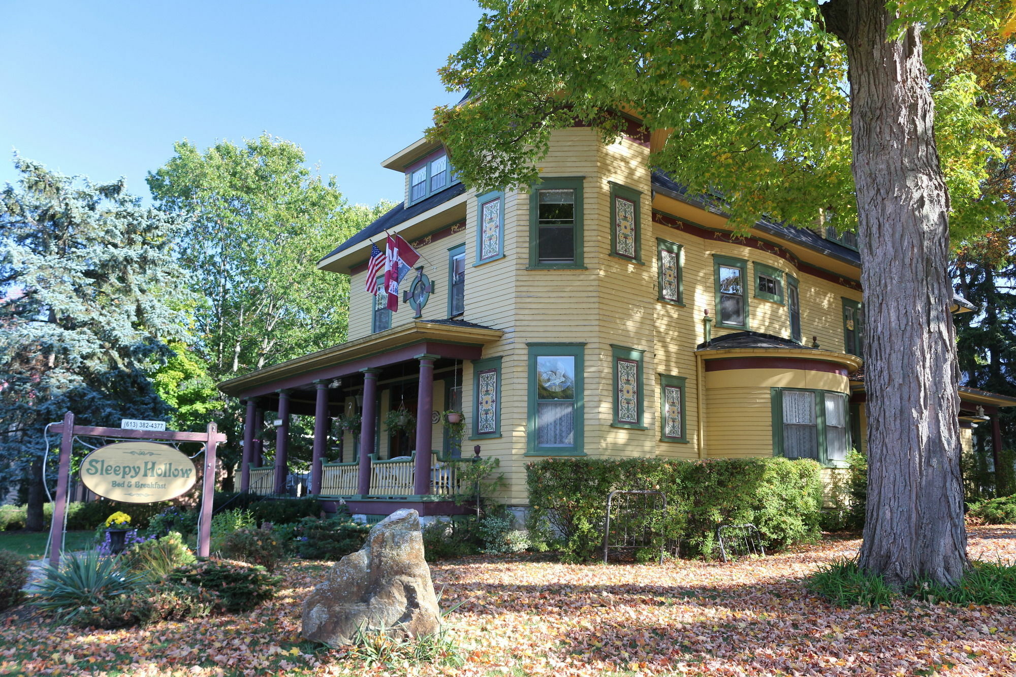 Sleepy Hollow B&B Gananoque Buitenkant foto